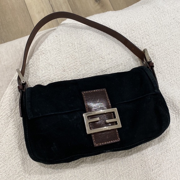 Vintage classic Fendi baguette - Picture 5 of 11